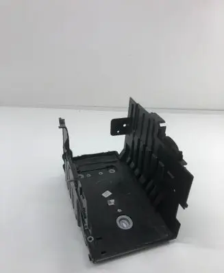 Land Rover Evoque II Battery box tray 1K0915333