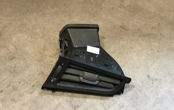 BMW Z4 E89 Dashboard air vent grill cover trim 9173538