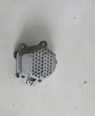 Toyota Prius (XW50) Electric auxiliary coolant/water pump