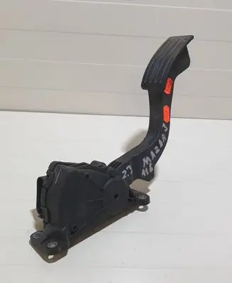 Mazda 3 I Accelerator throttle pedal 4M519F836AH 6PV00864101