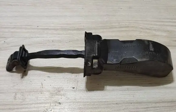 Skoda Scala Front door check strap stopper 654837267
