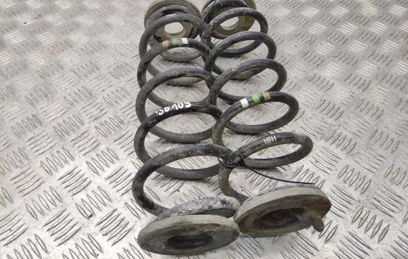 Volkswagen Touran II Rear coil spring