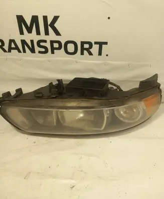 Volvo V70 Headlight/headlamp 30698836 89900266 P2004V70