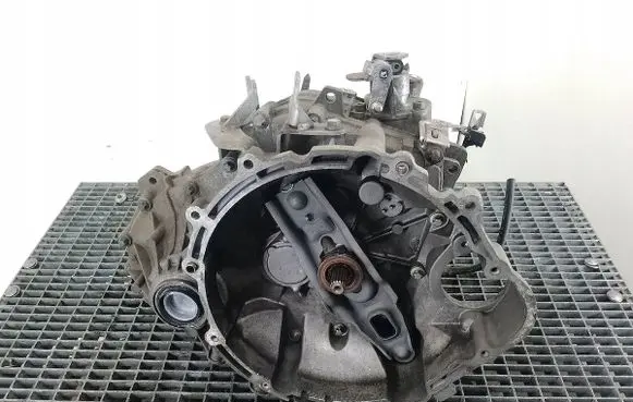 Manual 5 speed gearbox