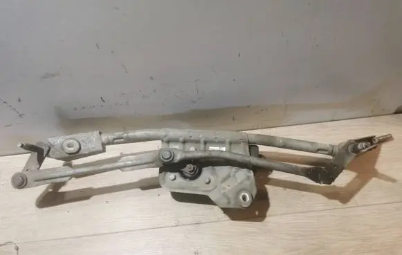 Volvo XC90 Front wiper linkage and motor 8620510