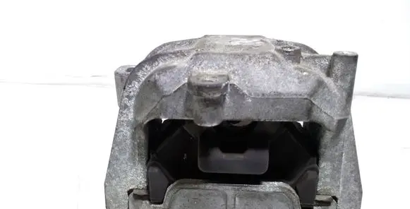 Volkswagen Golf V Engine mount bracket 1K0199262
