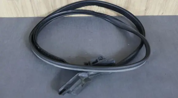 Mercedes-Benz SLK R170 Seal rubber (tailgate) 1707500098 A1707500098
