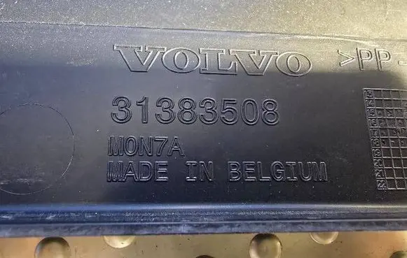 Volvo XC90 Radiator trim 31383508