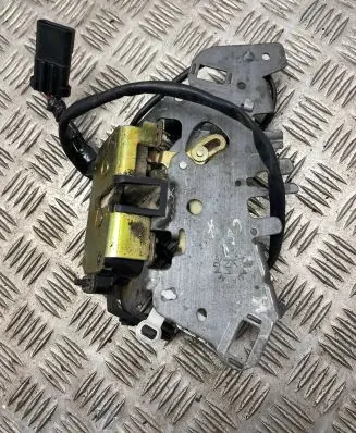 Chrysler Grand Voyager IV Rear door lock