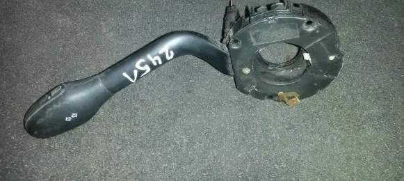 Volkswagen Caddy Indicator stalk dotsaeqb91