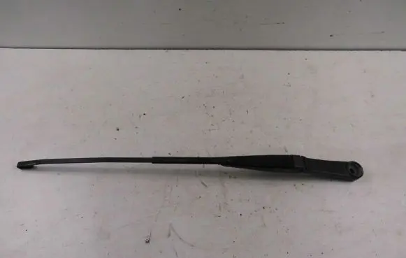 Alfa Romeo 166 Front wiper blade arm