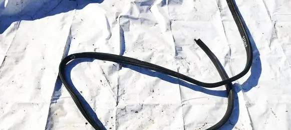 Nissan Micra K14 Rubber seal front coupe door 