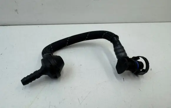 Porsche Cayenne (9Y0 9Y3) Engine coolant pipe/hose 06M133240