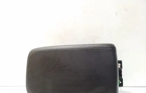 Chevrolet Captiva Armrest