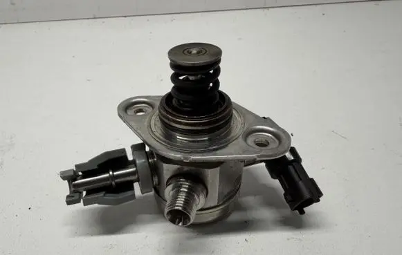 Hyundai Tucson TL In-tank fuel pump 353202B220
