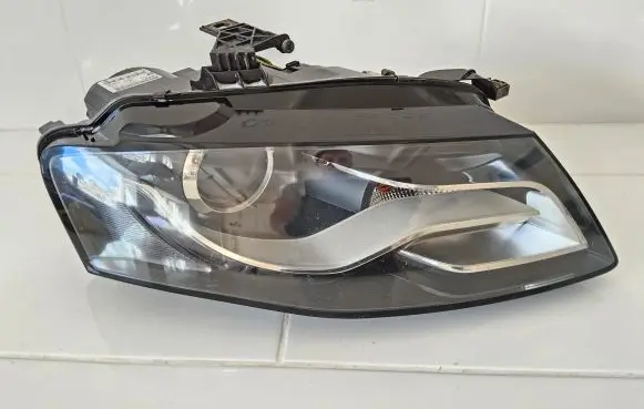 Audi A4 S4 B8 8K Headlight/headlamp 8K0941004G