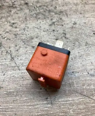 BMW 3 E36 Other relay 0332014456 1378238