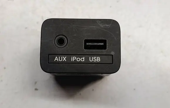 KIA Sportage USB socket connector 961103W000S6 961103W000