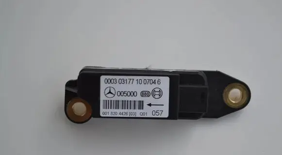 Mercedes-Benz C W203 Airbag deployment crash/impact sensor 0003031771007046