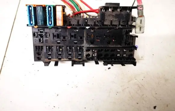 Renault Scenic I Fuse box set 7703297988