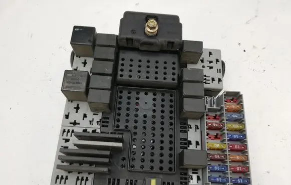 Volvo XC90 Fuse module 9162316