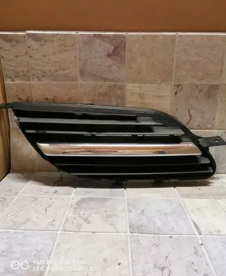 Nissan Almera Tino Front bumper lower grill 9381M020 2615I02