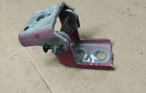 Peugeot 308 Front door upper hinge