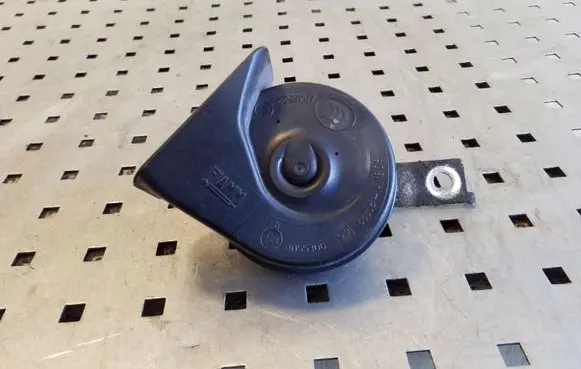 Nissan Qashqai Horn signal 25620JD000