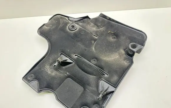 Mercedes-Benz C W204 Engine cover (trim) A6510101867 BBP179802 BBP17980