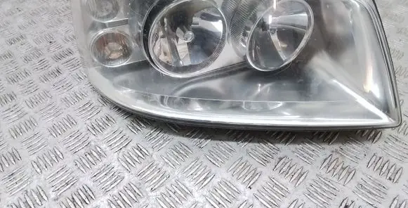 Volkswagen Transporter - Caravelle T5 Headlight/headlamp 7H1941016L