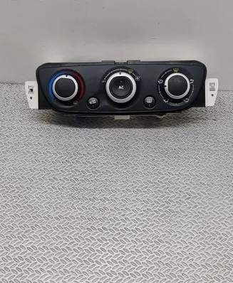 Renault Megane III Climate control unit T1001786G