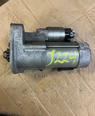 Toyota Verso Starter motor 2810011190