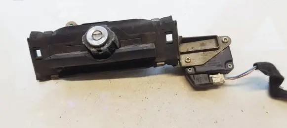 Peugeot 406 Tailgate exterior lock 43401