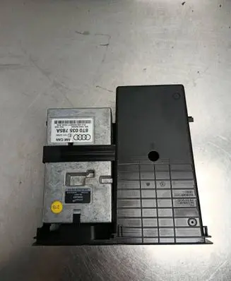 Audi A5 8T 8F Head unit multimedia control 8T0035785A V290007000