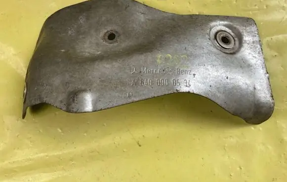 Mercedes-Benz B W245 Exhaust heat shield A6400900534