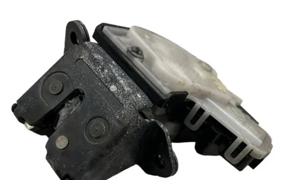 Mazda CX-5 II Tailgate/trunk/boot lock/catch/latch A8630