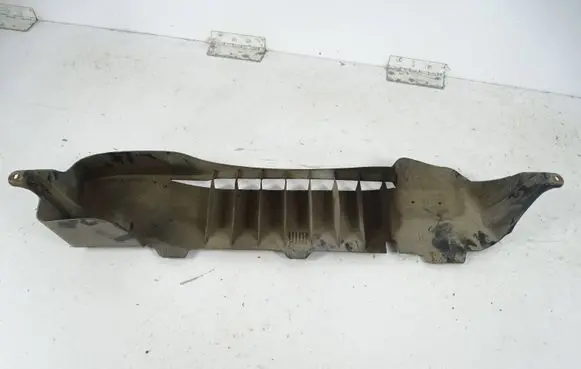 Volkswagen Golf VIII Engine splash shield/under tray