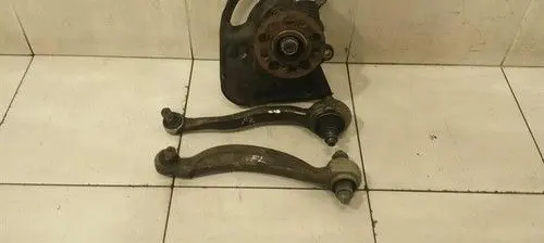 Mercedes-Benz C W204 Front wheel hub A2043321901