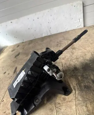 Renault Master III Gear shifter/selector 349013165R 220622 351659