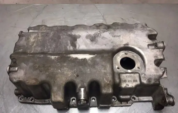 Volkswagen Golf VI Oil sump 03G103603