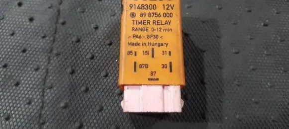 Volvo C70 Other relay 898756000 9148300
