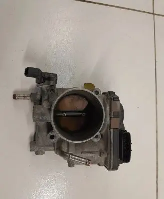 Subaru Legacy Throttle valve 16112AA010 4F150230