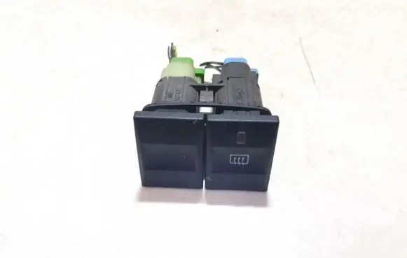 Ford Mondeo Mk III Windscreen/window heater switch 1s7t18c621