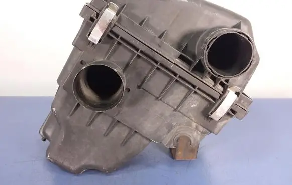 Opel Agila A Air filter box 09204631