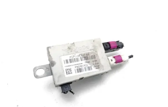 Volvo V40 Aerial antenna amplifier P30761703 7CP118C847AA
