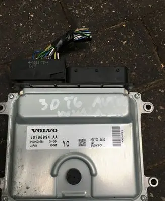 Volvo XC70 Engine control unit/module 30788994