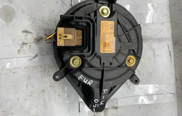 Audi A4 S4 B7 8E 8H Interior heater climate box assembly 8E1820021E
