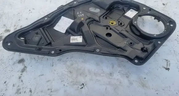 Volkswagen Tiguan Sliding door window regulator with motor 5N0839729F