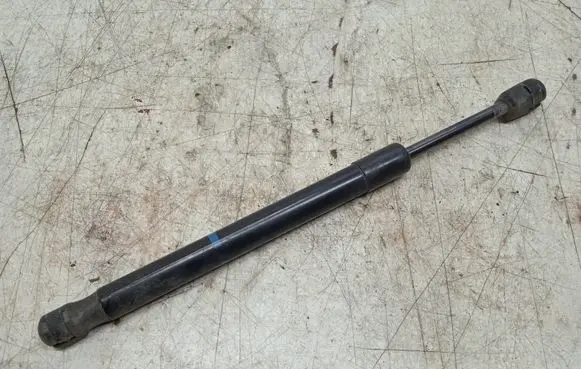 Audi A6 S6 C6 4F Tailgate/trunk strut/damper 4F5827552