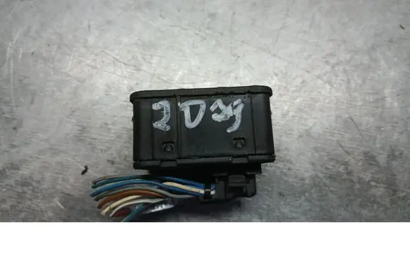 Opel Zafira A Other switches/knobs/shifts 13363401